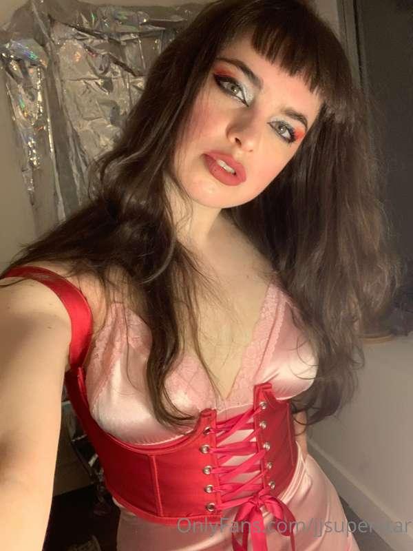 Good morning babes! :)) I hope you have an amazing day!