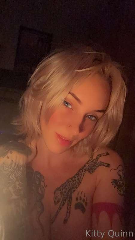 Spend the night with me 😘
