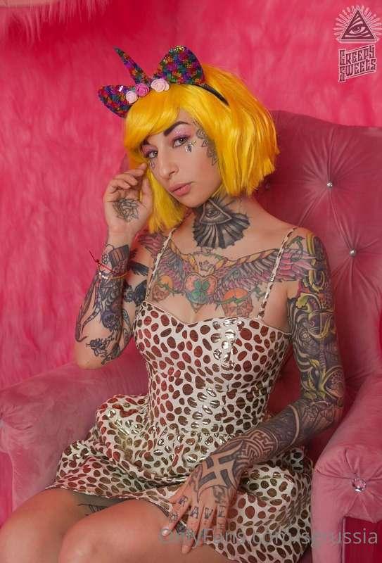 Sweet @hollly_tatts_pussy