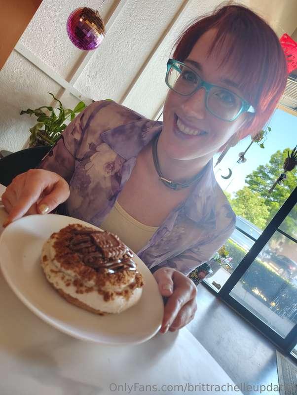Treat yourself... 😝🧁