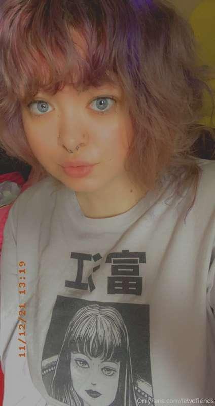 having a bad day today ;; 
Ive got my bath set coming out la..