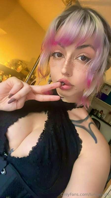 Uwu ;3