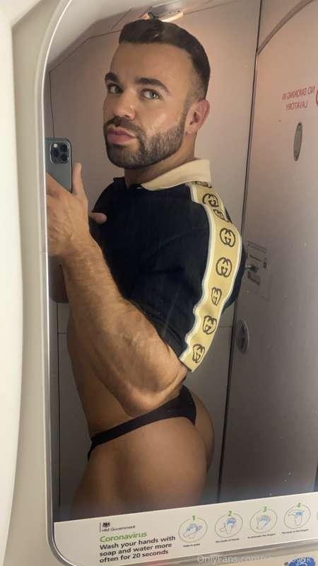 LIKE if you want to join the mile high club! You’ll be induc..