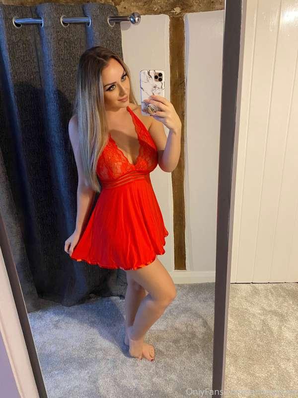 Look at this beautiful nighty some one sent me from my wish ..