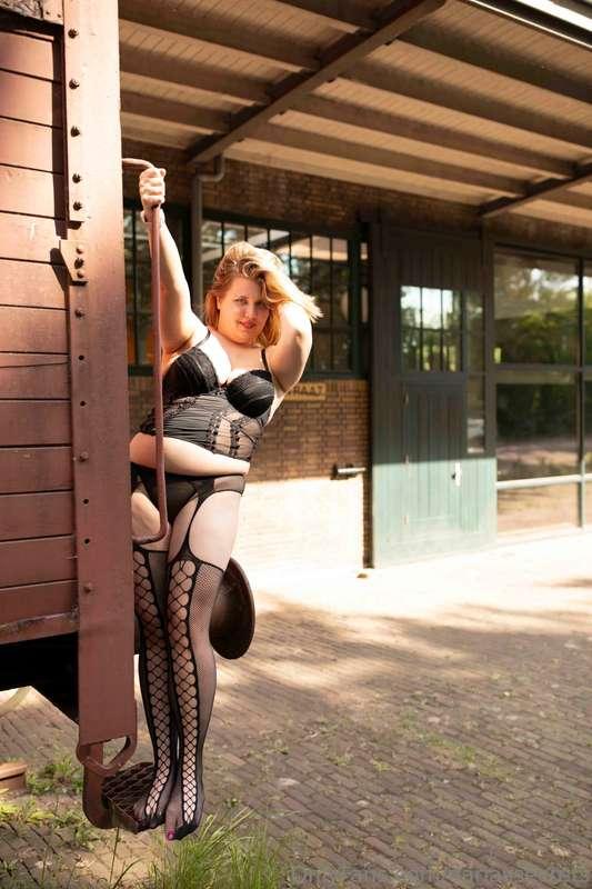 dariassecrets image #0