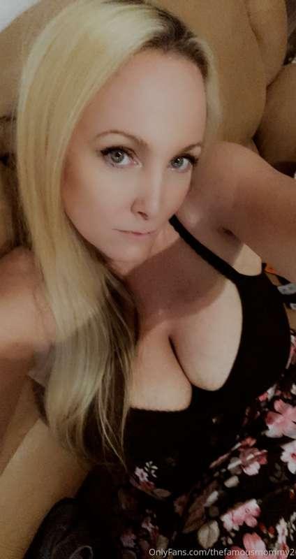 thefamousmommy2 image #0