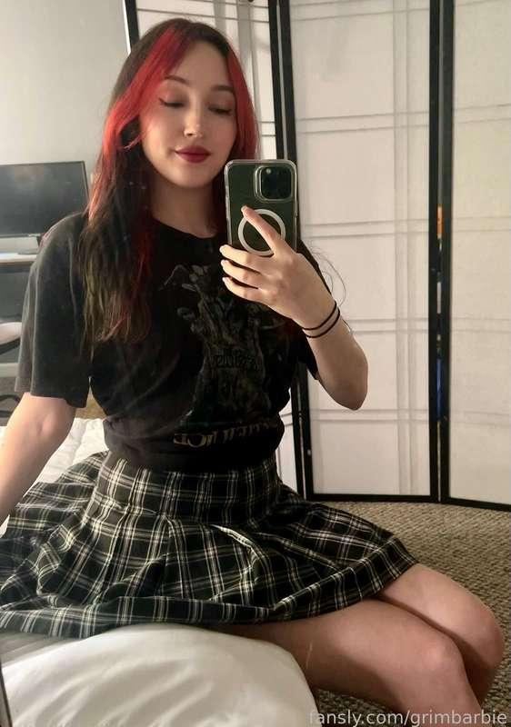 Goood morning :)

#alt #altgirl #egirl #fyp #emo #goth #domme #selfie