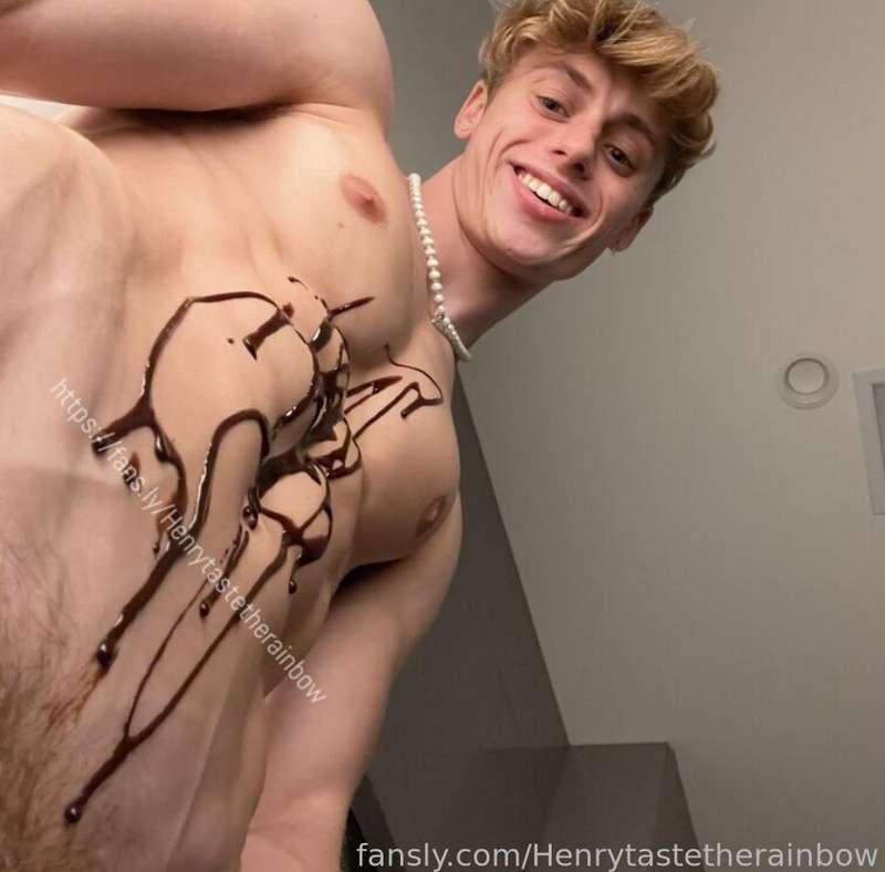 henrytastetherainbow image #0