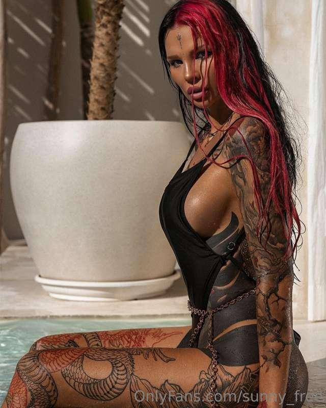 Pool swim with me now?😘😋Already WET💦