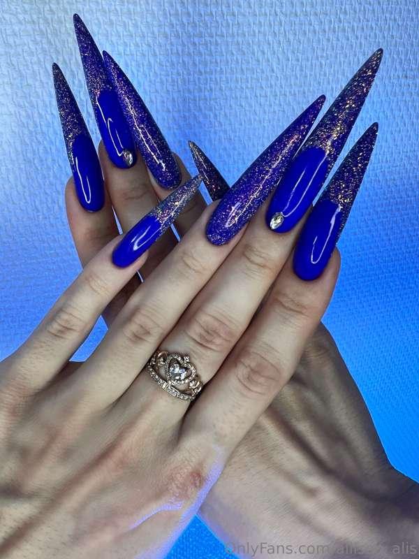 New nails ❄️💙