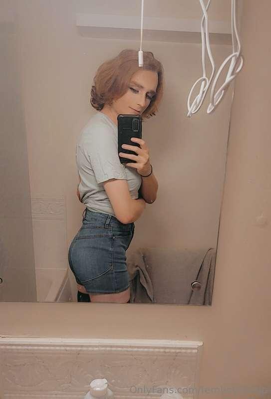 Does my ass look cute in this? 🤭💞