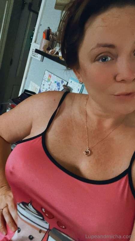 Another rainy Monday, time to get some work done 😘 