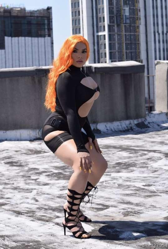Kim Possible Cosplay. Wannna see more Tip and Ill do a video..
