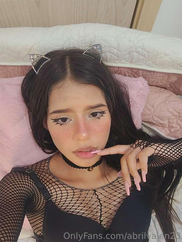 Quieres que sea tu gatita? 😈😈🔥🔥