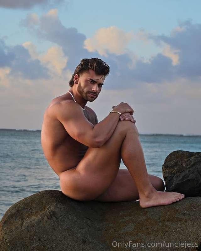 Excited to keep sharing all my new content with y'all. Thank..
