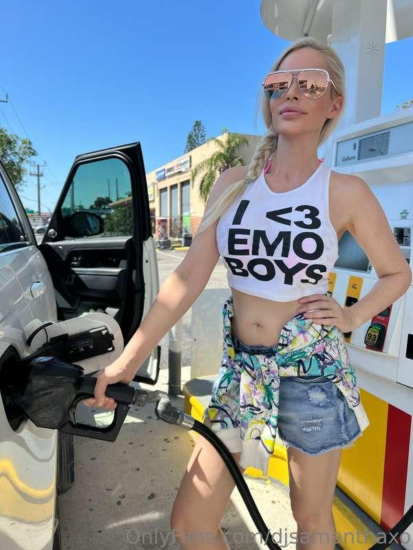 Would you help me fill my tank? 🤭