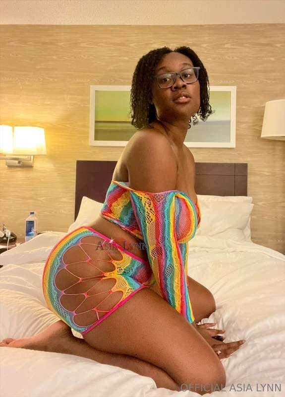 # do you like my curves? 💜
@xasialynnx