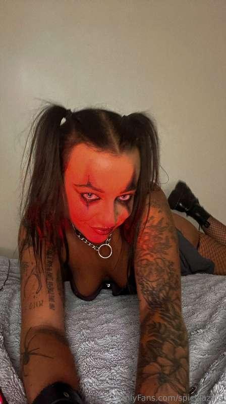 🤡😈👻HAPPY HALLOWEEN FROM YOUR FAVOURITE CLOWN SLUT🎃👻💀🕸️