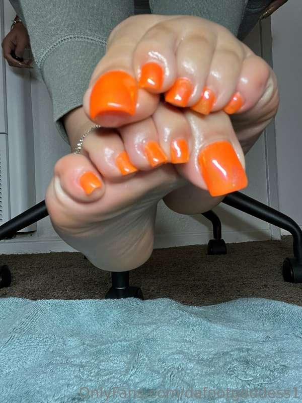 dafootgoddess1 image #1