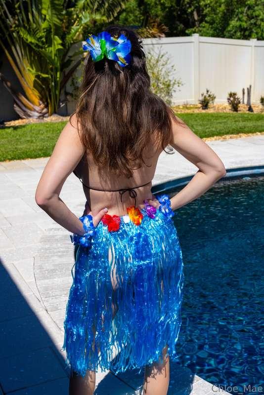 I'm just a Hula Girl now 😜