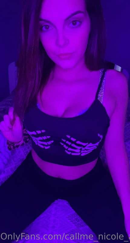 I love spooky season 💀