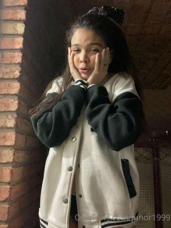 Hoy hace mucho frío en mi ciudad pero sé que te gusta mucho ..