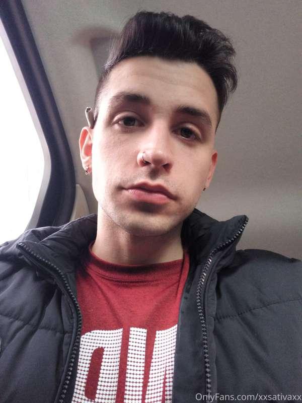 Haircut and flowers 😊🔥