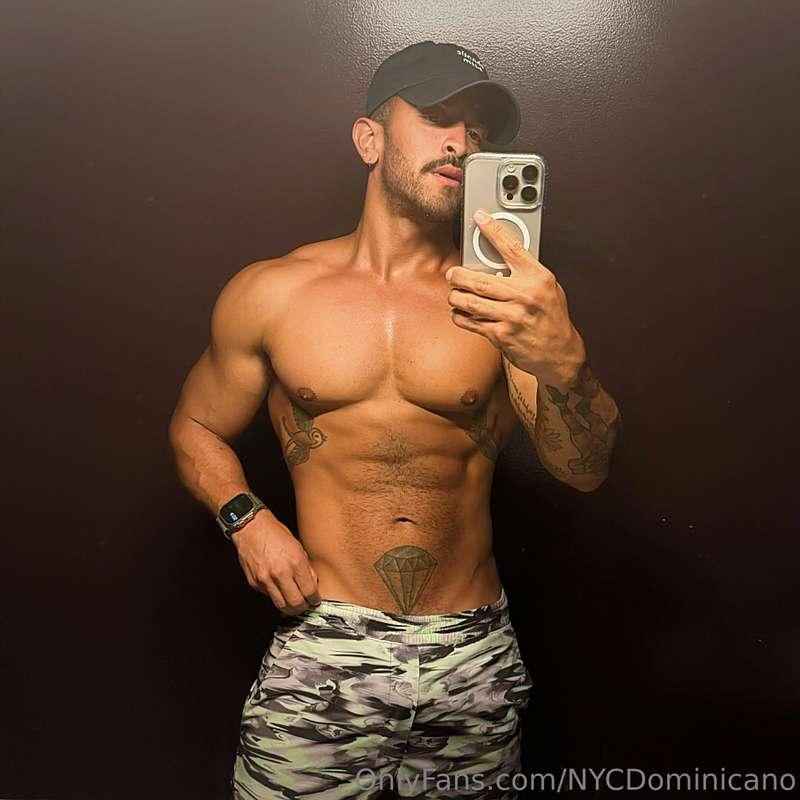 Love how small my dick looks. The two edited pics for social..