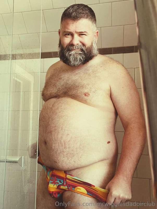 Welcome back! Here’s some shower pics I recently took for a ..