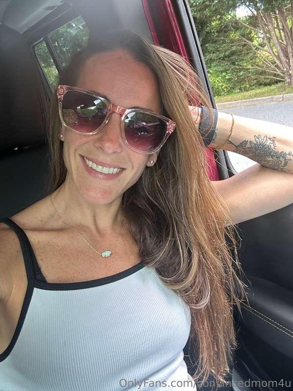 guesssss what time it is????…. if ya guessed carline you’re ..