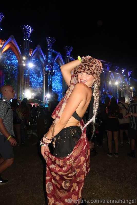 Dressed to slay and play all night ✨💃