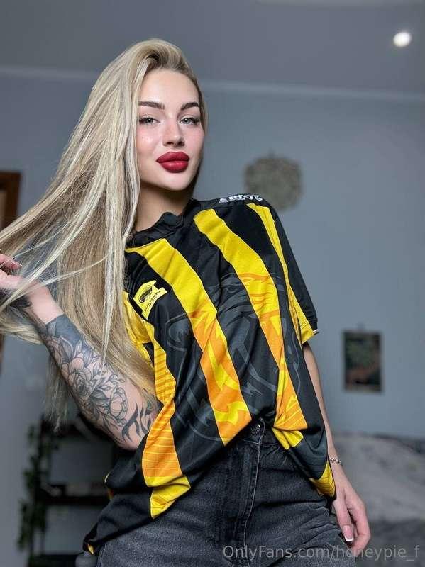 ✨ I’m in the mood to hear secrets...Tell me yours first? DM ..