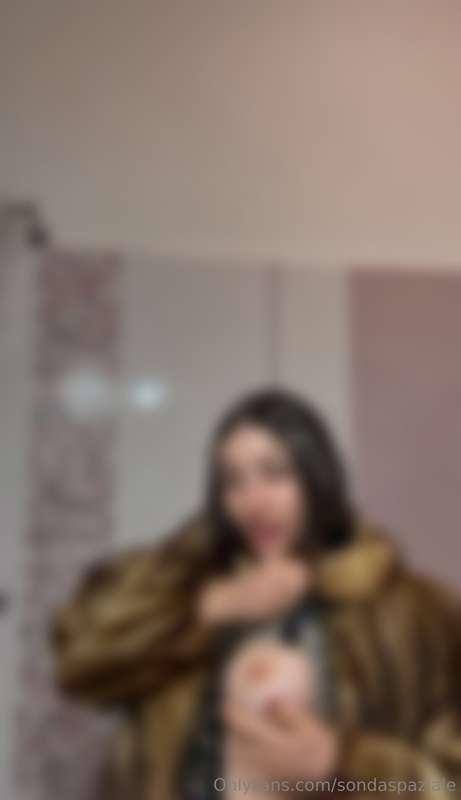 brevi video di io che mostro le 2 amichette a voi ✨i show my..