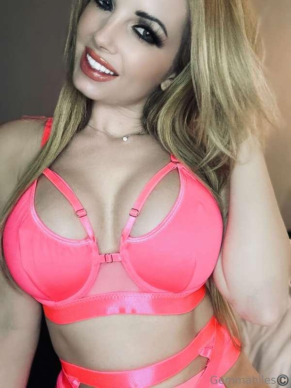 Wanna see how soaked I got just thinking about you? 😈