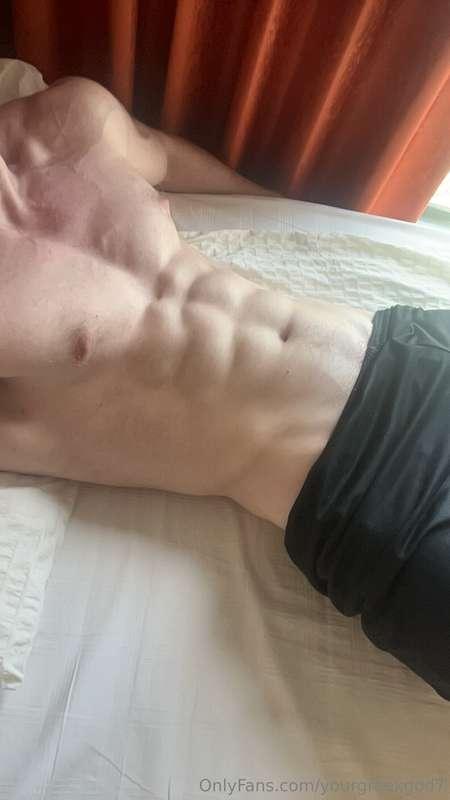Would you lick my abs?🥰