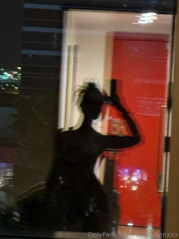Went to AVN and all I got were these sexy hotel shots!!!! Lo..