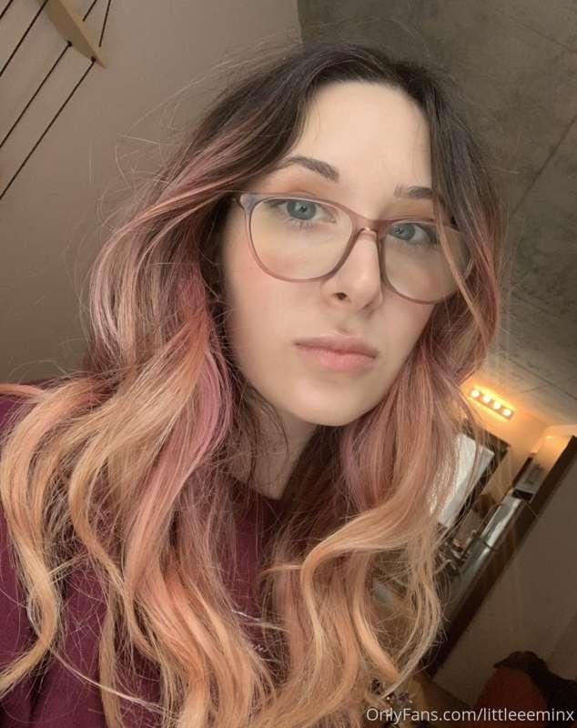 Selfies for youuuu <3 I kinda wanna colour my hair like this..