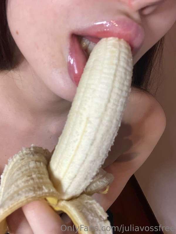 verifichiamo se è più grosso il tuo cazzo o la banana? 😇🍌💦
-..