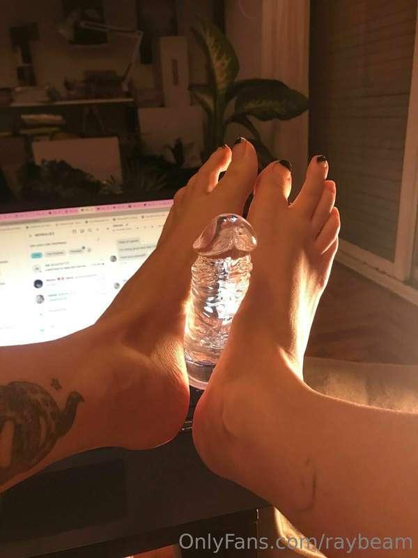 would you like to be my dildo? 

https://onlyfans.com/raybea..