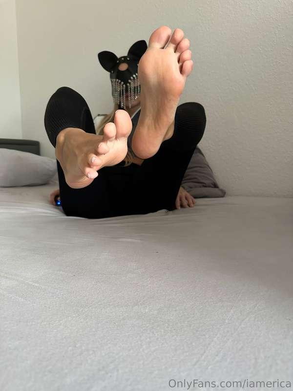 Do you like masks? I think this one is very interesting 😈