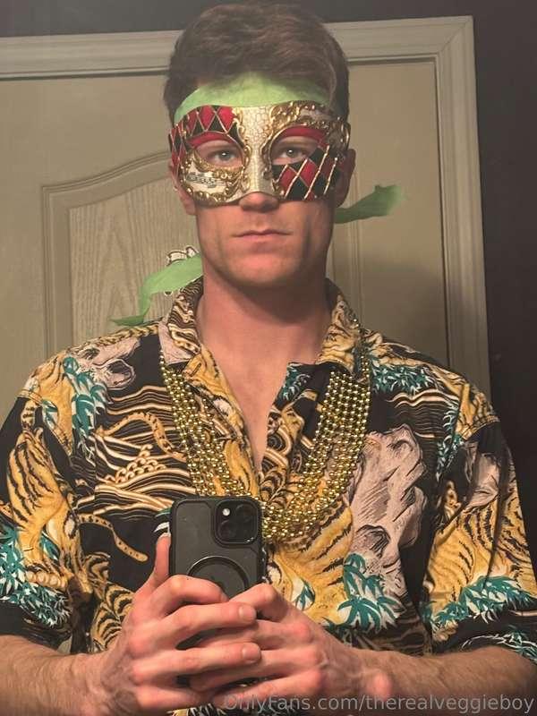 Im like Zoro. But instead of a sword, its my cock.