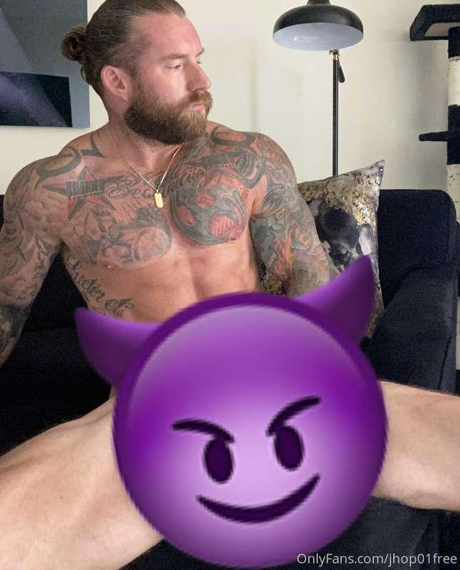 Daddy have something new for you little whores! 😈 This NEW s..