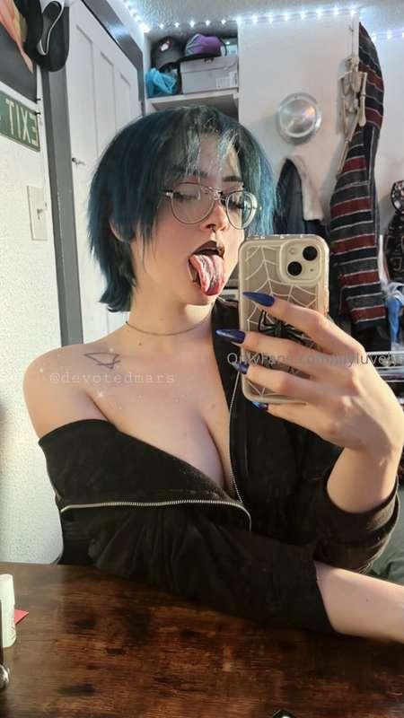 lilyluvely main image