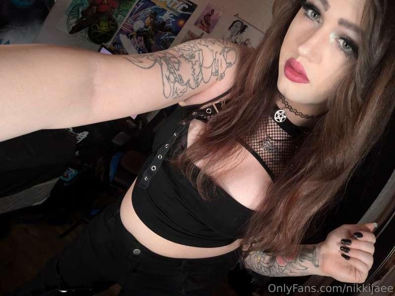 New joi is going out later tonight 😜🫦