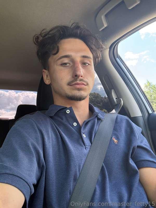 I want to go shopping!!!! 😇😇 I deserve whatever I want (; lo..