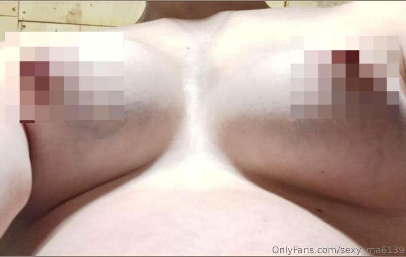 Want to see this uncensored? 👙🫦 send me a message! 💬
