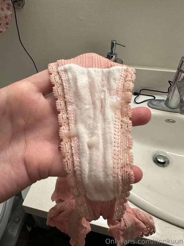 Creamy panty pics👀
