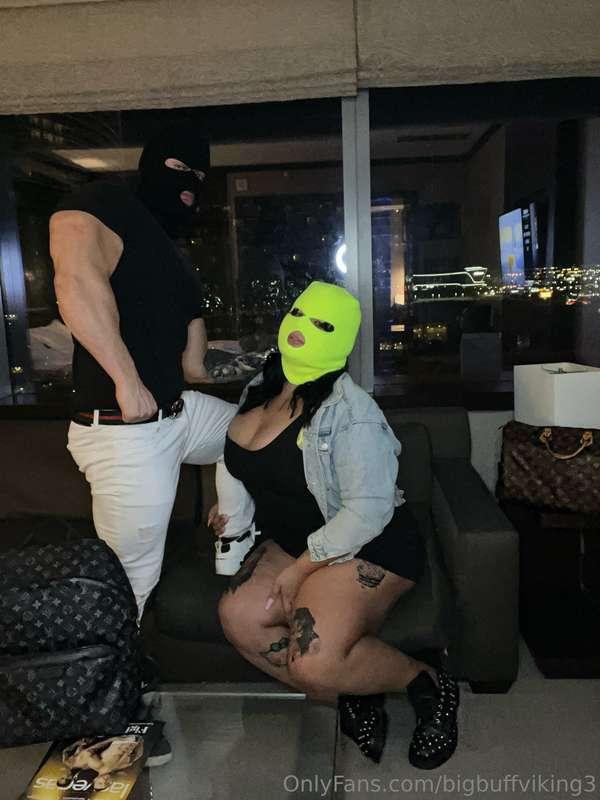 Look who’s back on OF, sneaky style 😎 Trans BBW @jorddannsta..