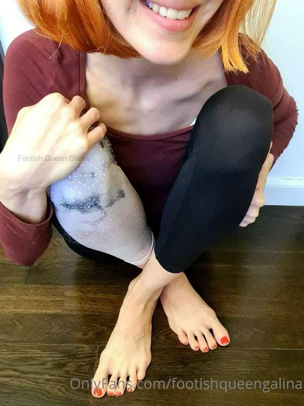 Love tight leggings for casual wear during the day!