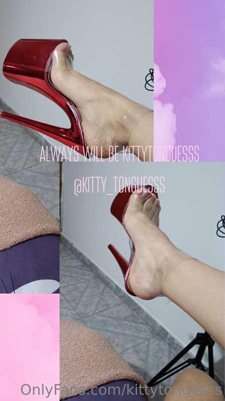 Hey babes! New things here and there! Check my VIP baby!